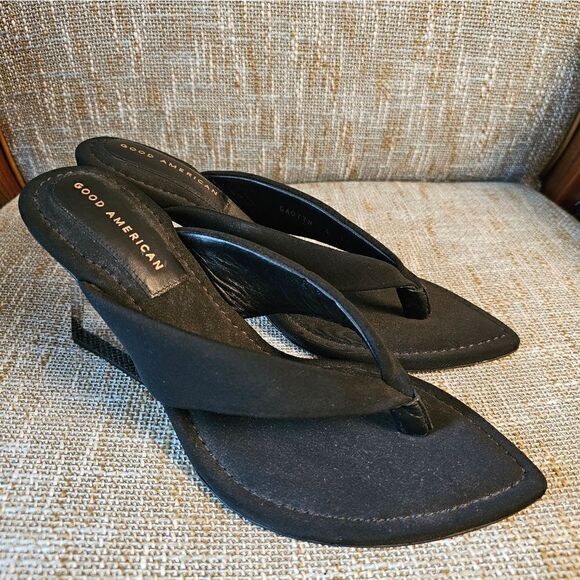 GOOD AMERICAN Black Thong Lucite Wedge Heels - Size 12 - Picture 1 of 9